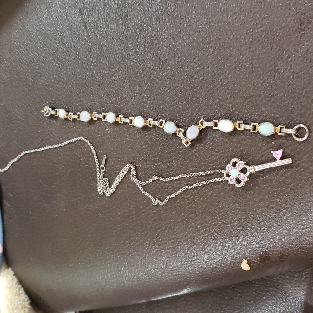 An opal necklace and an opal bracelet